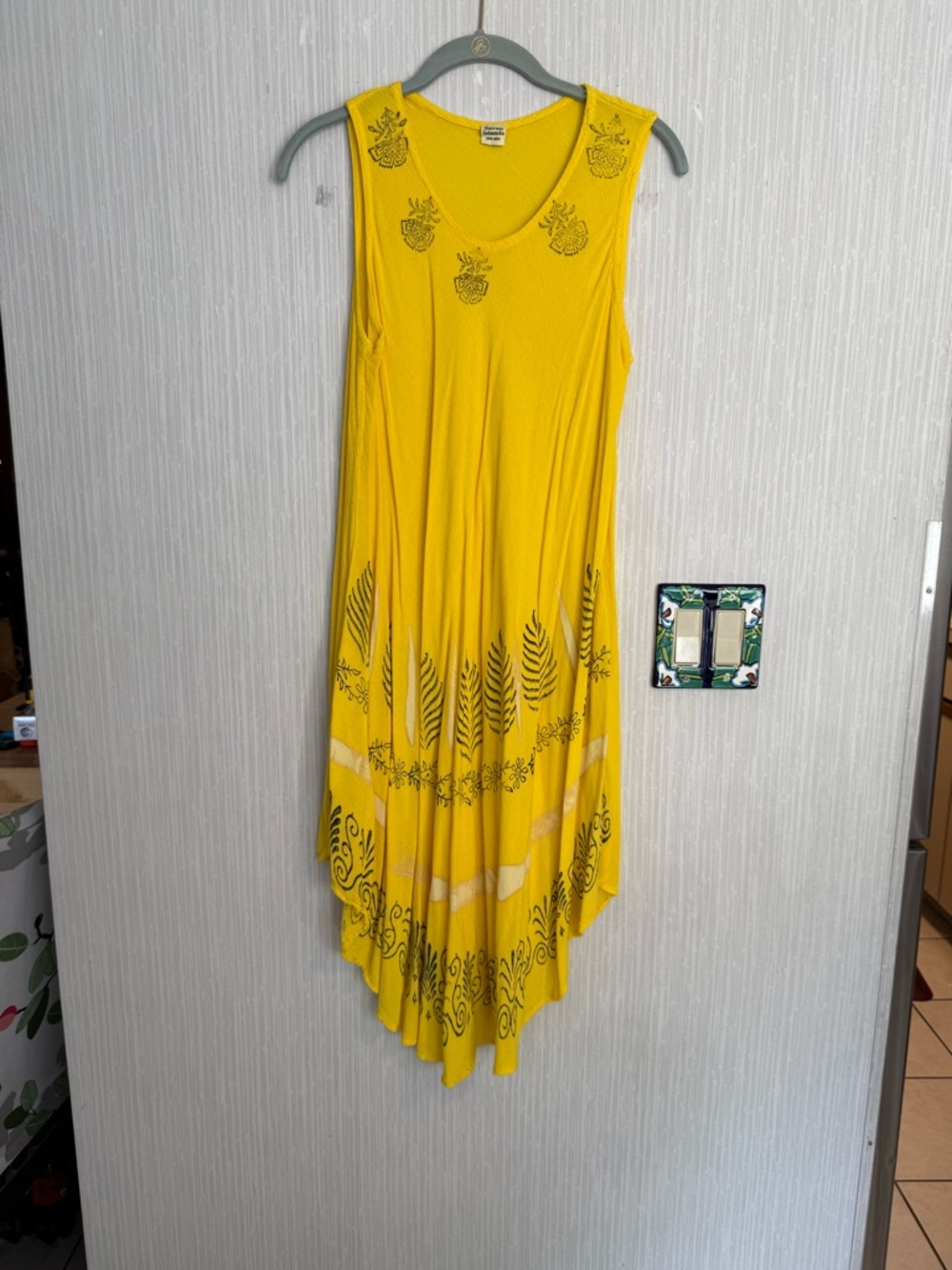 Bright Yellow Printed Sleeveless Midi Dress for Women - Picture 5 of 5